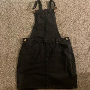 PacSun Medium Black Overalls Skirt